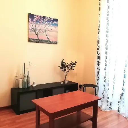 韦加公寓 *